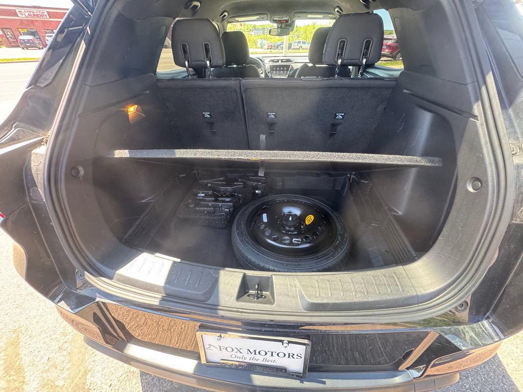 Used 2023 Chevrolet TrailBlazer RS w/ Convenience Package AWD/4WD image 10