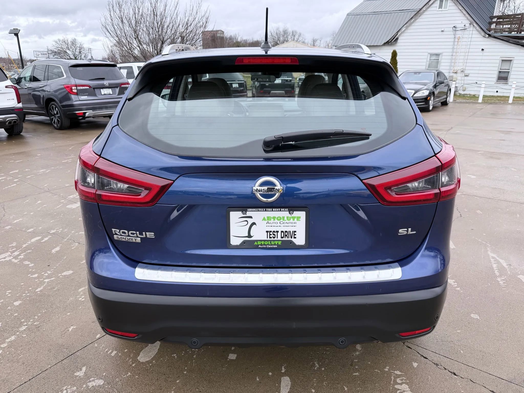 Used 2022 Nissan Rogue Sport SL image 5