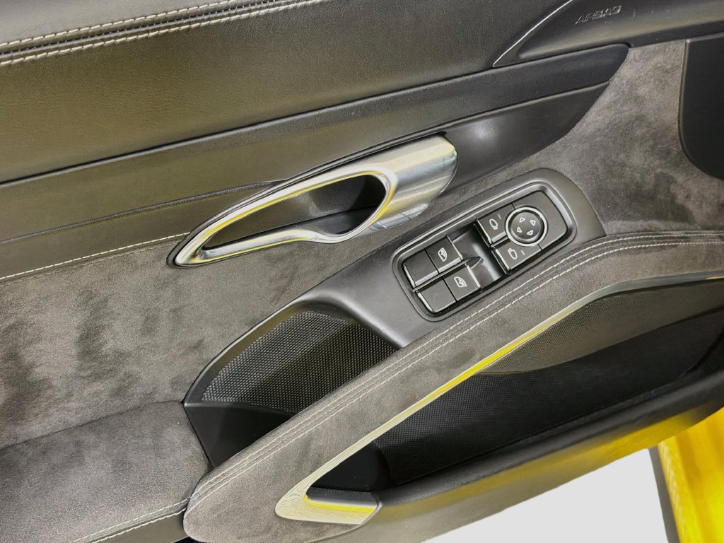 Used 2015 Porsche 911 GT3 RWD image 18