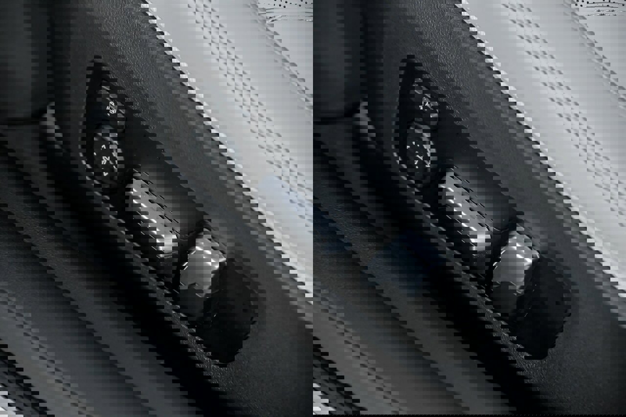 Used 2023 BMW M4 xDrive Competition w/ M Carbon Exterior Package image 26