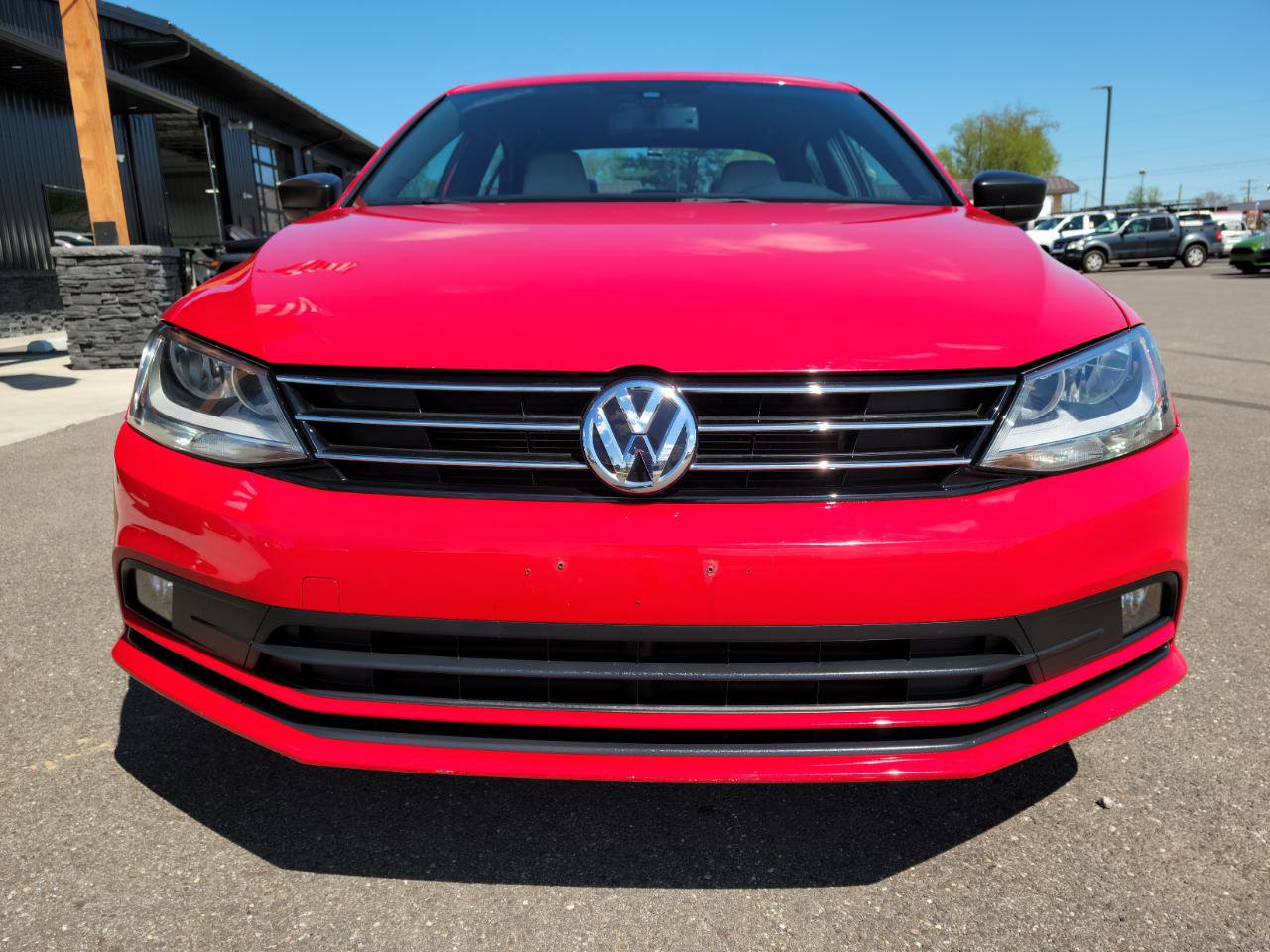 Used 2016 Volkswagen Jetta Sport image 2