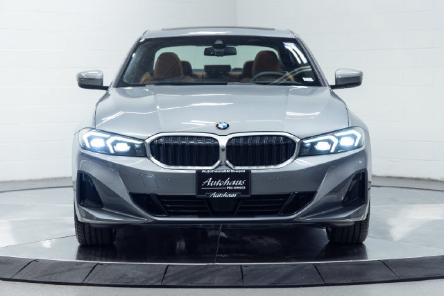 Certified 2025 BMW 330i xDrive Sedan w/ Premium Package AWD/4WD image 5