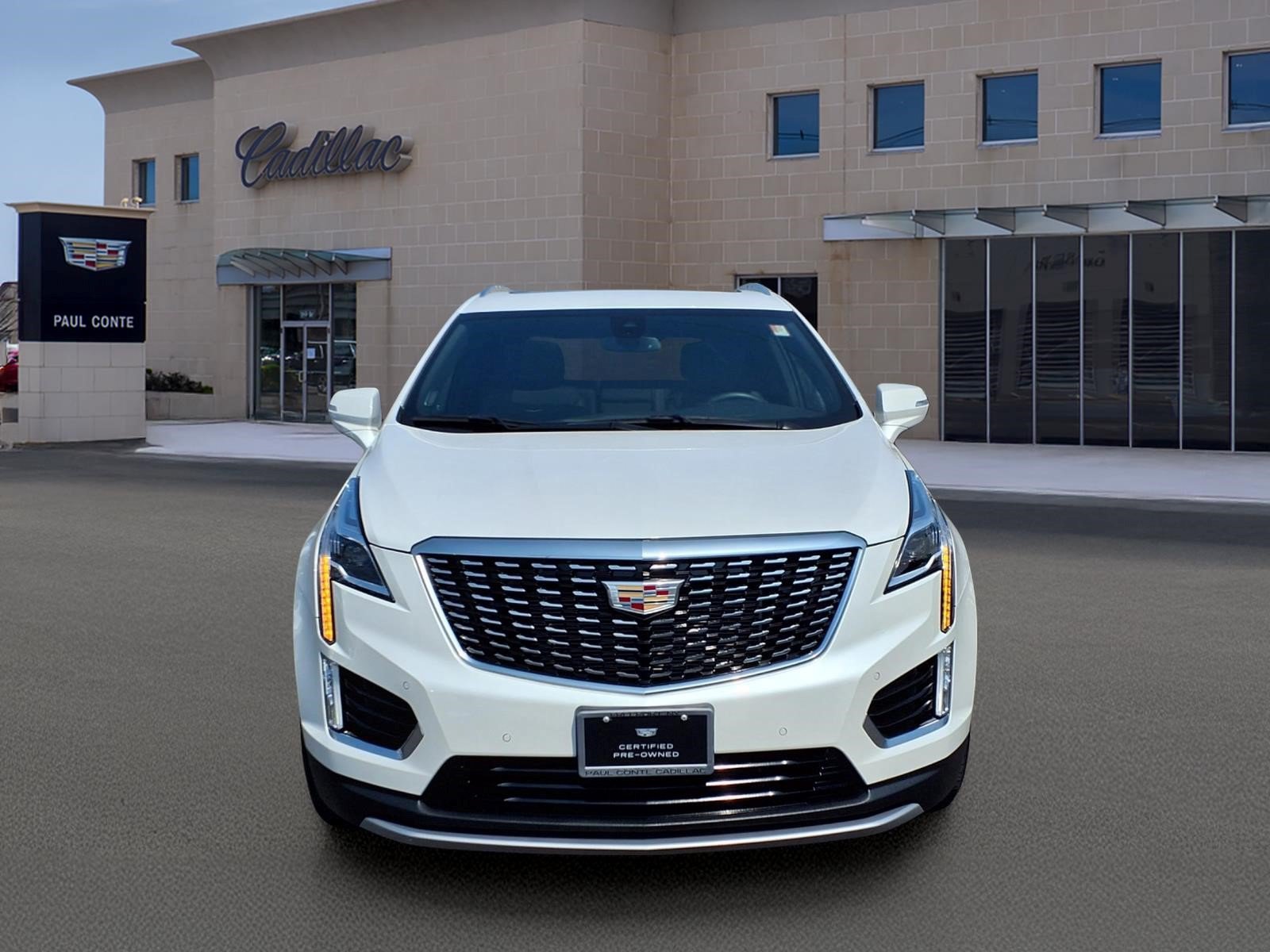 Certified 2024 Cadillac XT5 Premium Luxury w/ LPO, Floor Liner Package AWD/4WD image 2