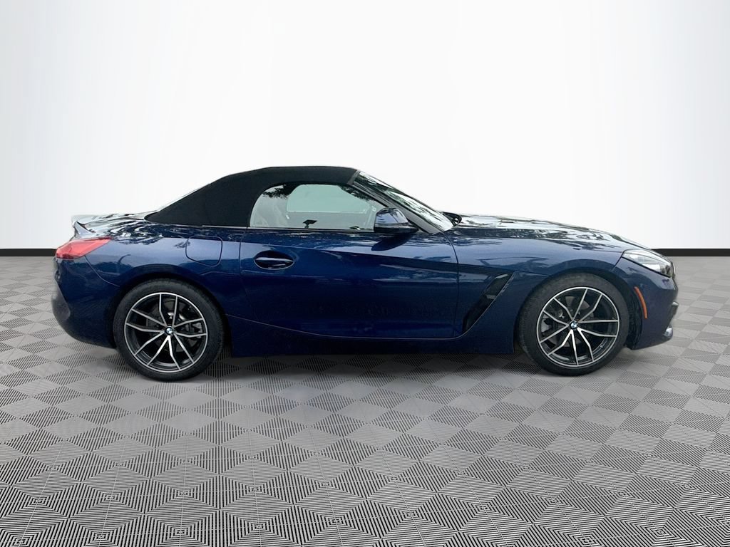 Used 2022 BMW Z4 sDrive30i w/ Convenience Package RWD image 8