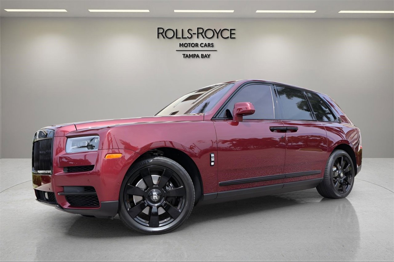 Used 2024 Rolls-Royce Cullinan w/ Cullinan Package