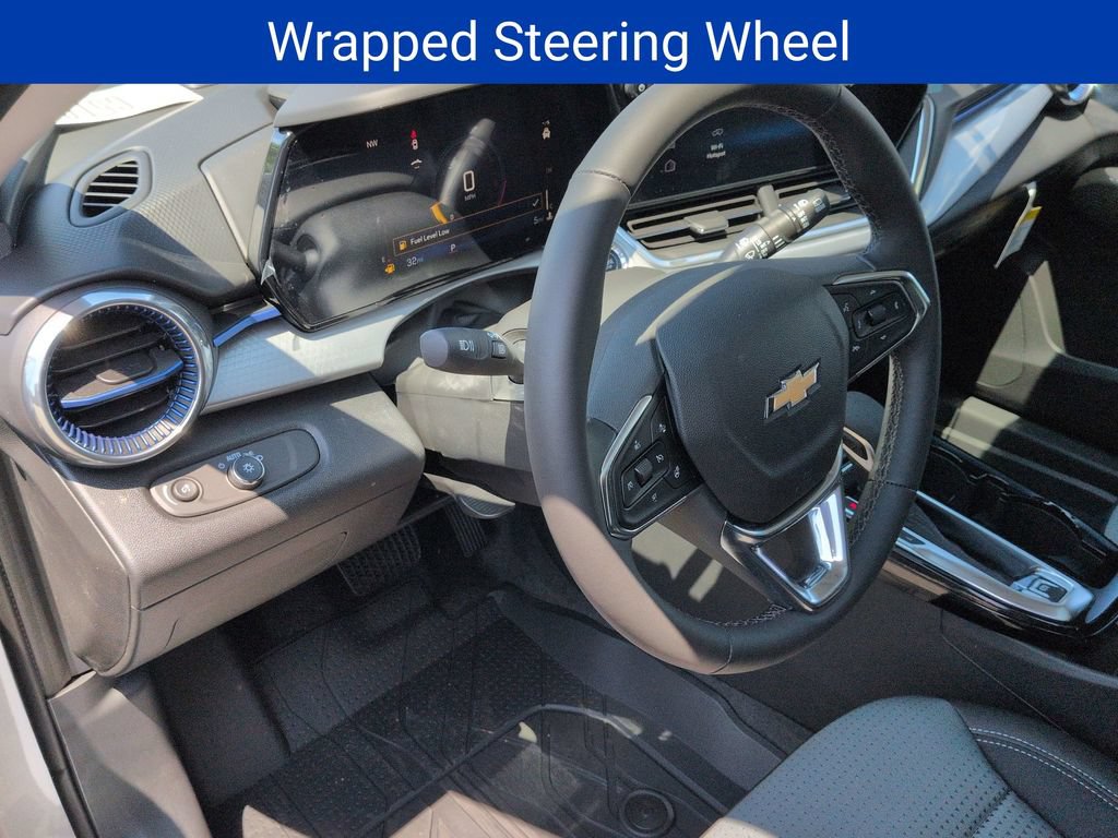 New 2026 Chevrolet Trax LT w/ Sunroof Package FWD image 11