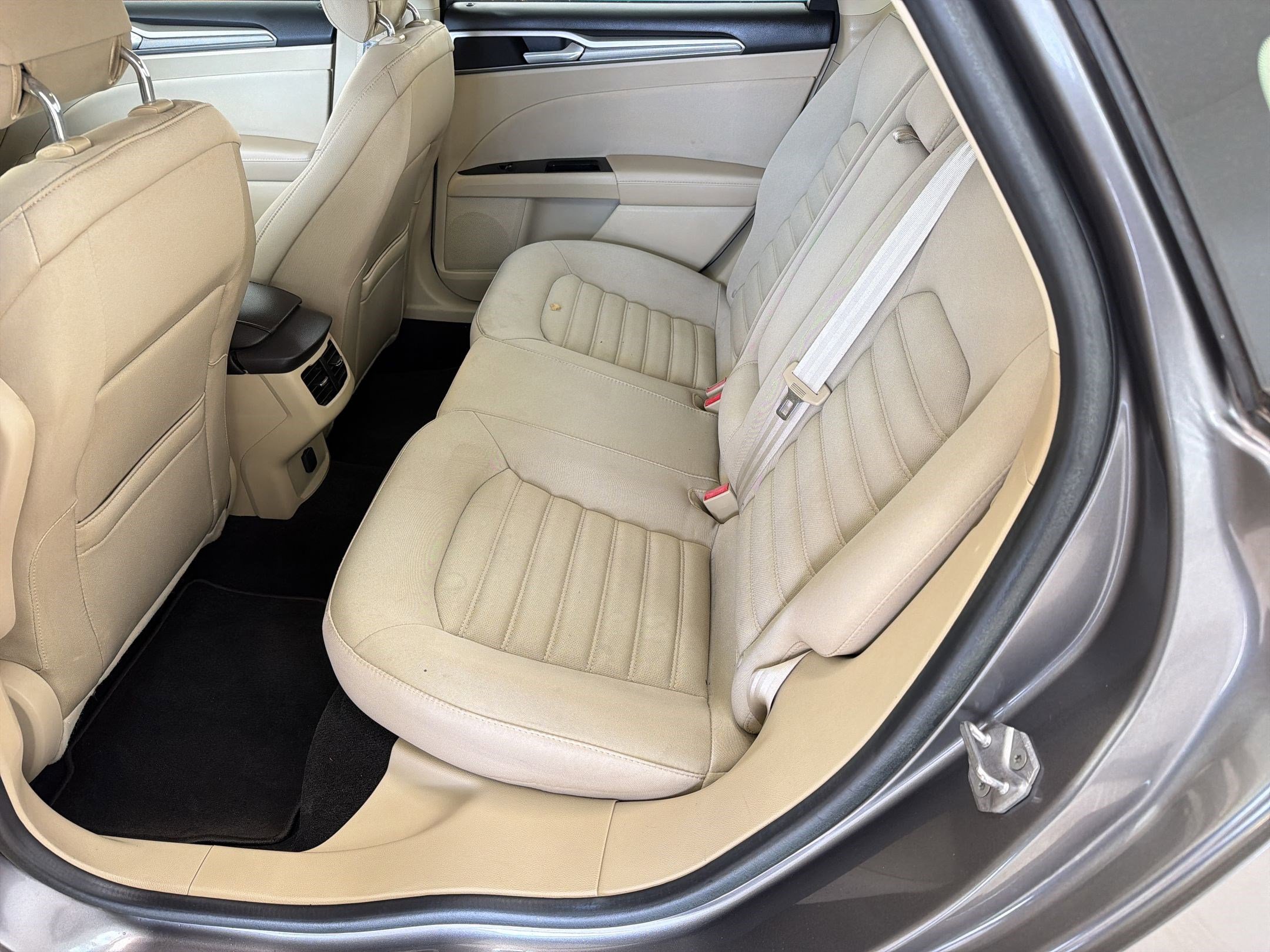 Used 2014 Ford Fusion SE image 15