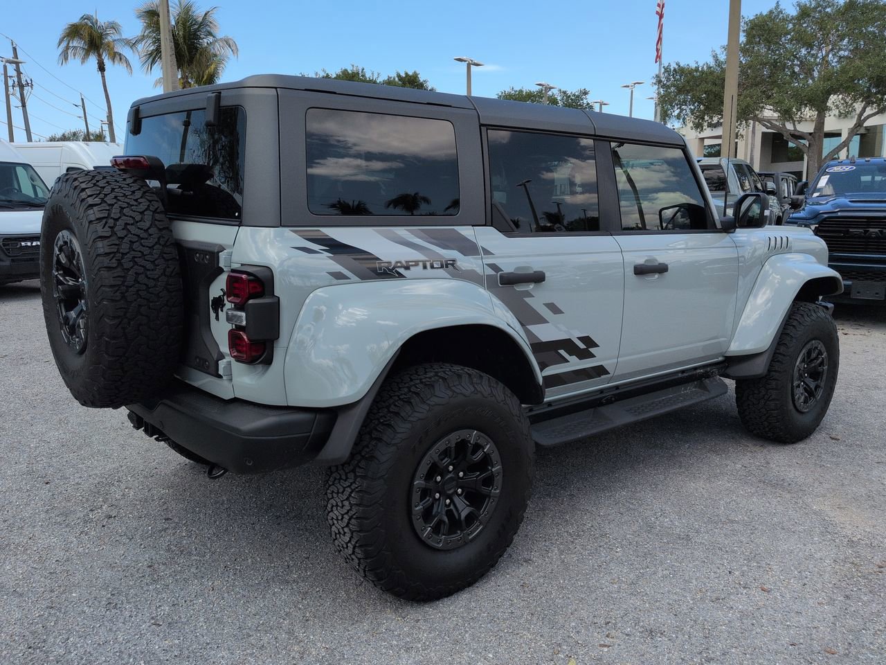 Used 2024 Ford Bronco Raptor AWD/4WD image 5