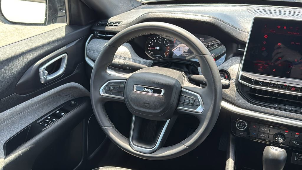 Used 2024 Jeep Compass Latitude AWD/4WD image 26