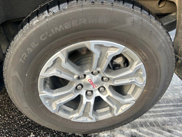 Used 2024 GMC Sierra 1500 SLT image 9