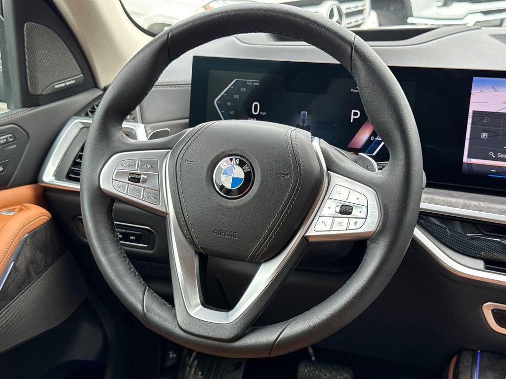 Used 2024 BMW X7 xDrive40i w/ Premium Package image 48