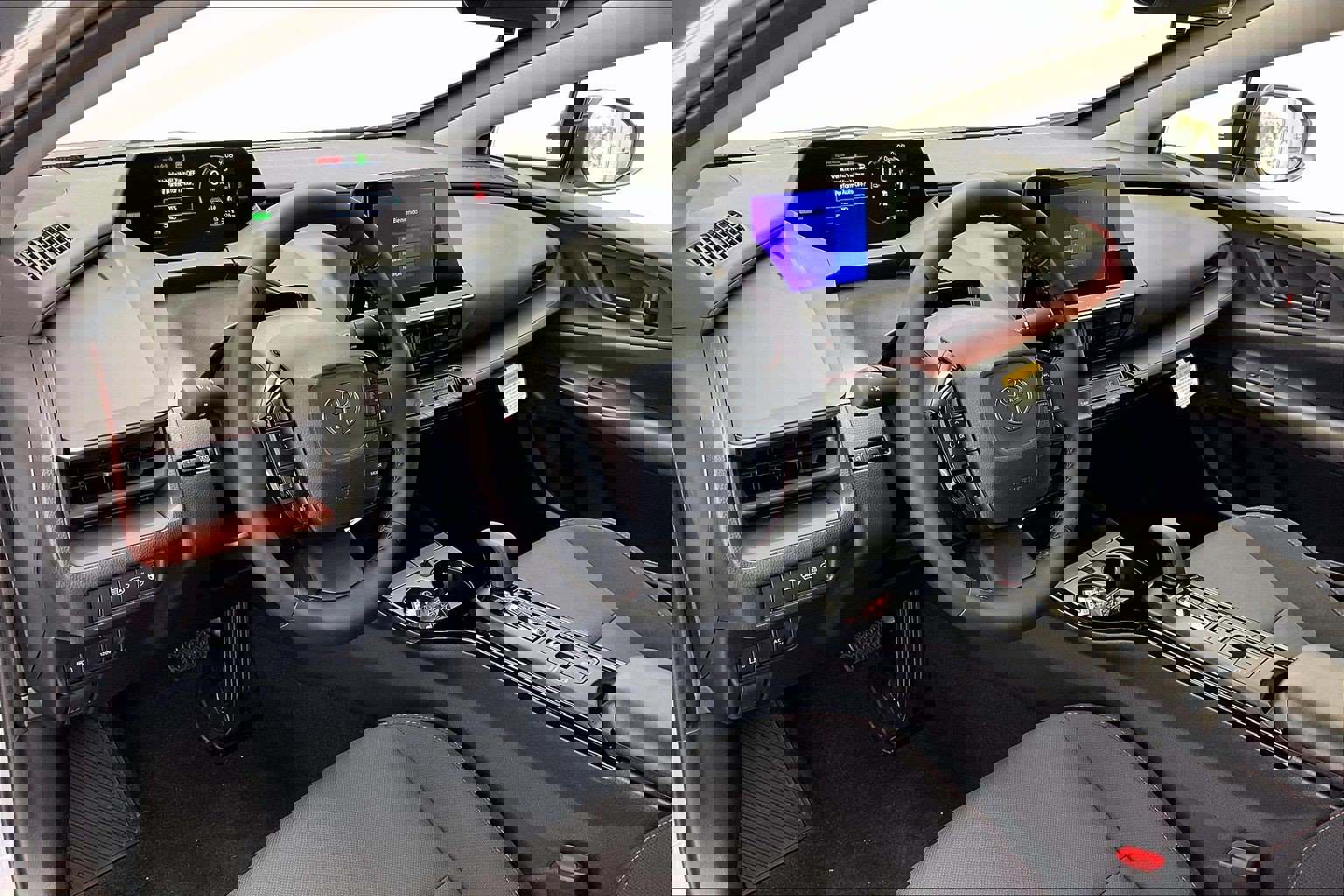 New 2026 Toyota Prius Plug-In Hybrid image 4