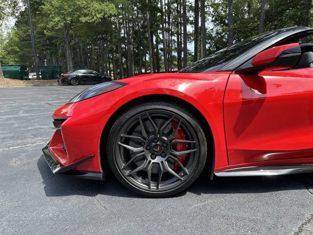 Used 2024 Chevrolet Corvette Z06 w/ Z07 Performance Package RWD image 10