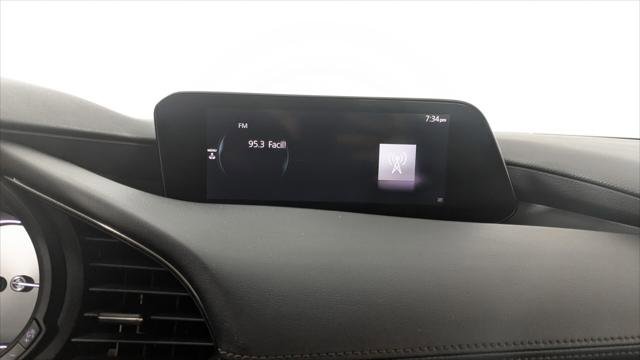 Used 2022 MAZDA MAZDA3 s image 30