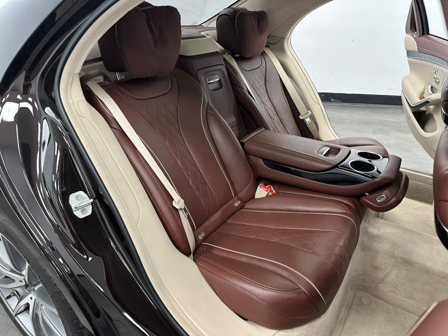Used 2018 Mercedes-Benz S 560 4MATIC Sedan w/ AMG Line Exterior image 47