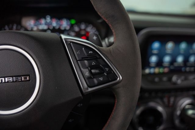 Used 2019 Chevrolet Camaro ZL1 RWD image 22