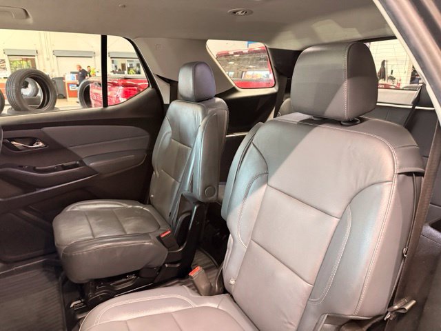 Used 2019 Chevrolet Traverse LT w/ LT Premium Package AWD/4WD image 20