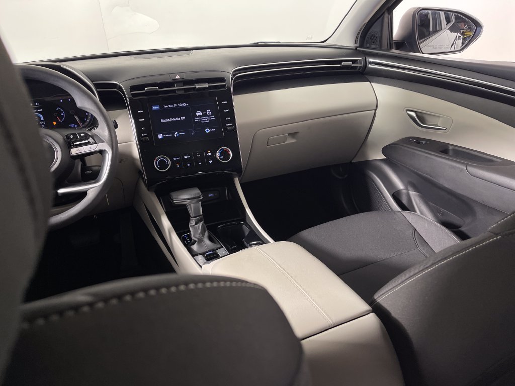 Certified 2024 Hyundai Tucson SE FWD image 18