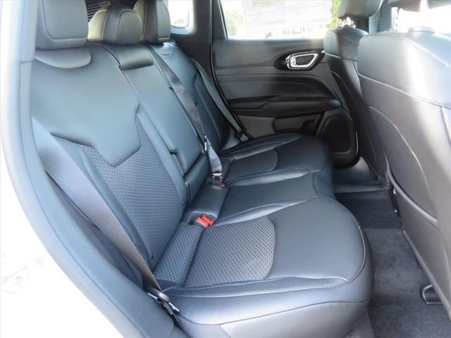 New 2026 Jeep Compass Latitude image 28