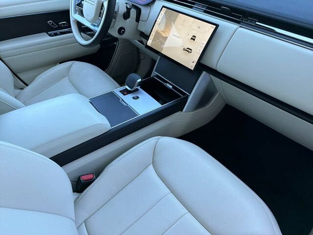 Used 2024 Land Rover Range Rover SE AWD/4WD image 18