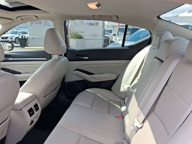 Used 2021 Nissan Altima 2.5 SL FWD image 6