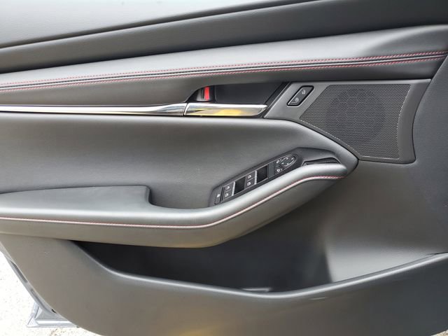 New 2026 MAZDA MAZDA3 Carbon image 23