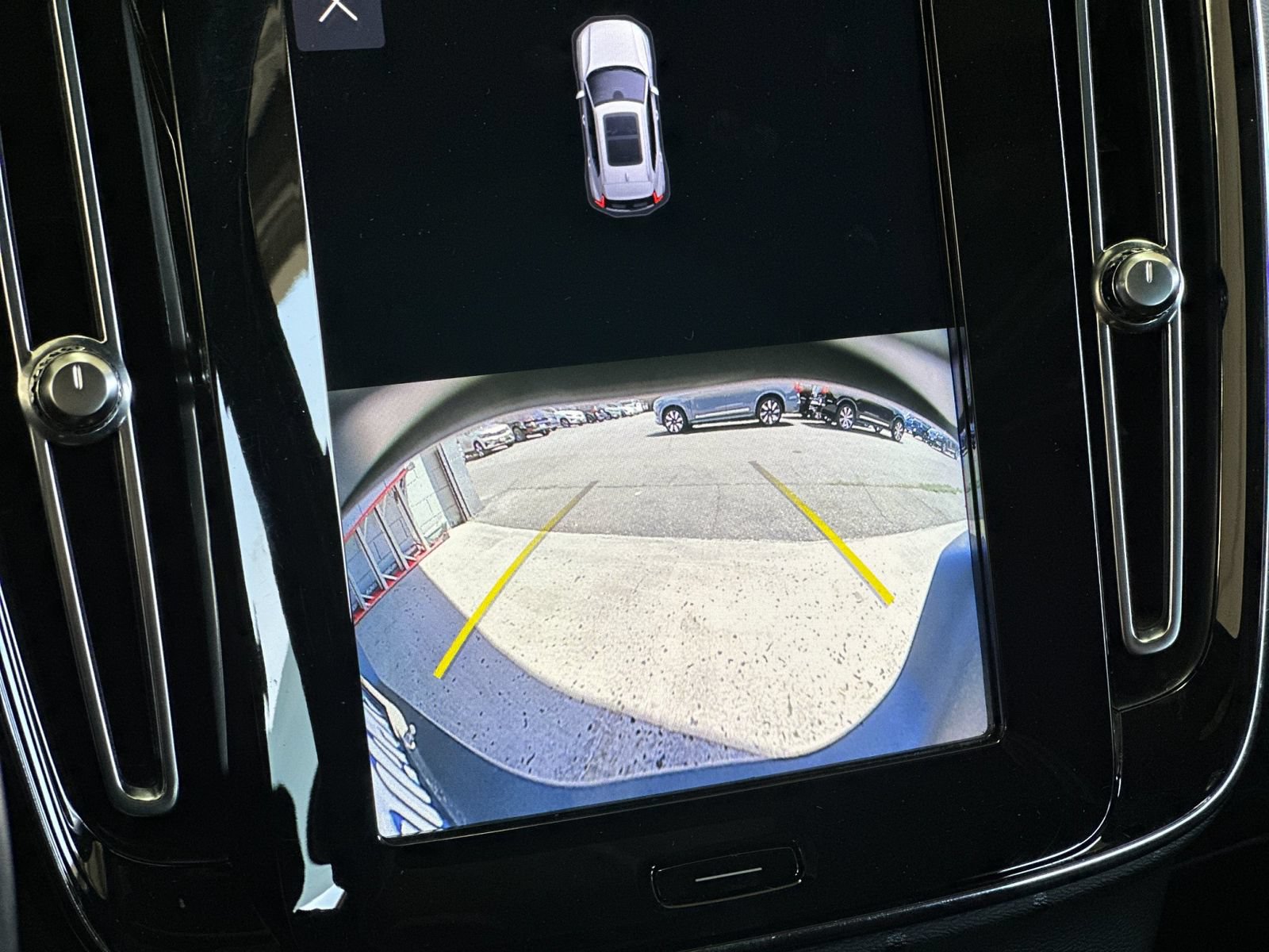Certified 2023 Volvo XC40 Recharge Ultimate w/ Protection Package Premier AWD/4WD image 23