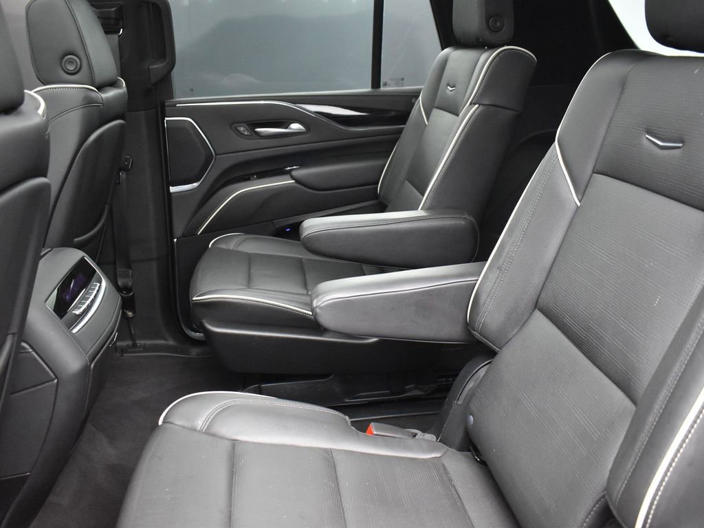 Certified 2024 Cadillac Escalade Sport w/ Touring Package image 29