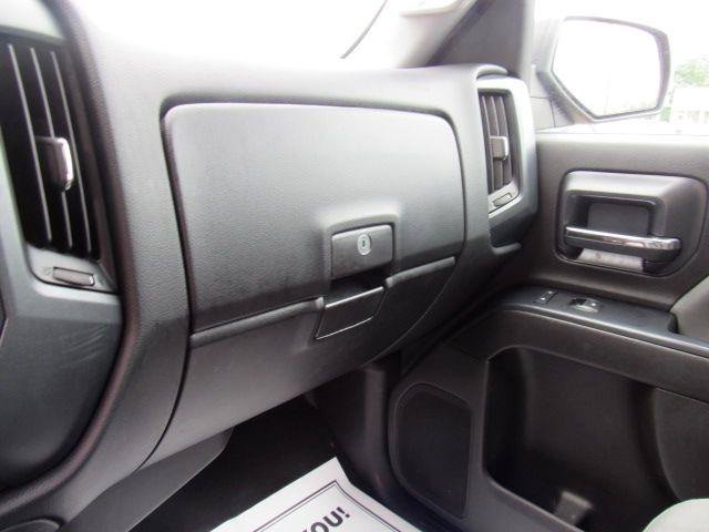 Used 2018 Chevrolet Silverado 1500 Custom w/ Custom Convenience Package AWD/4WD image 44