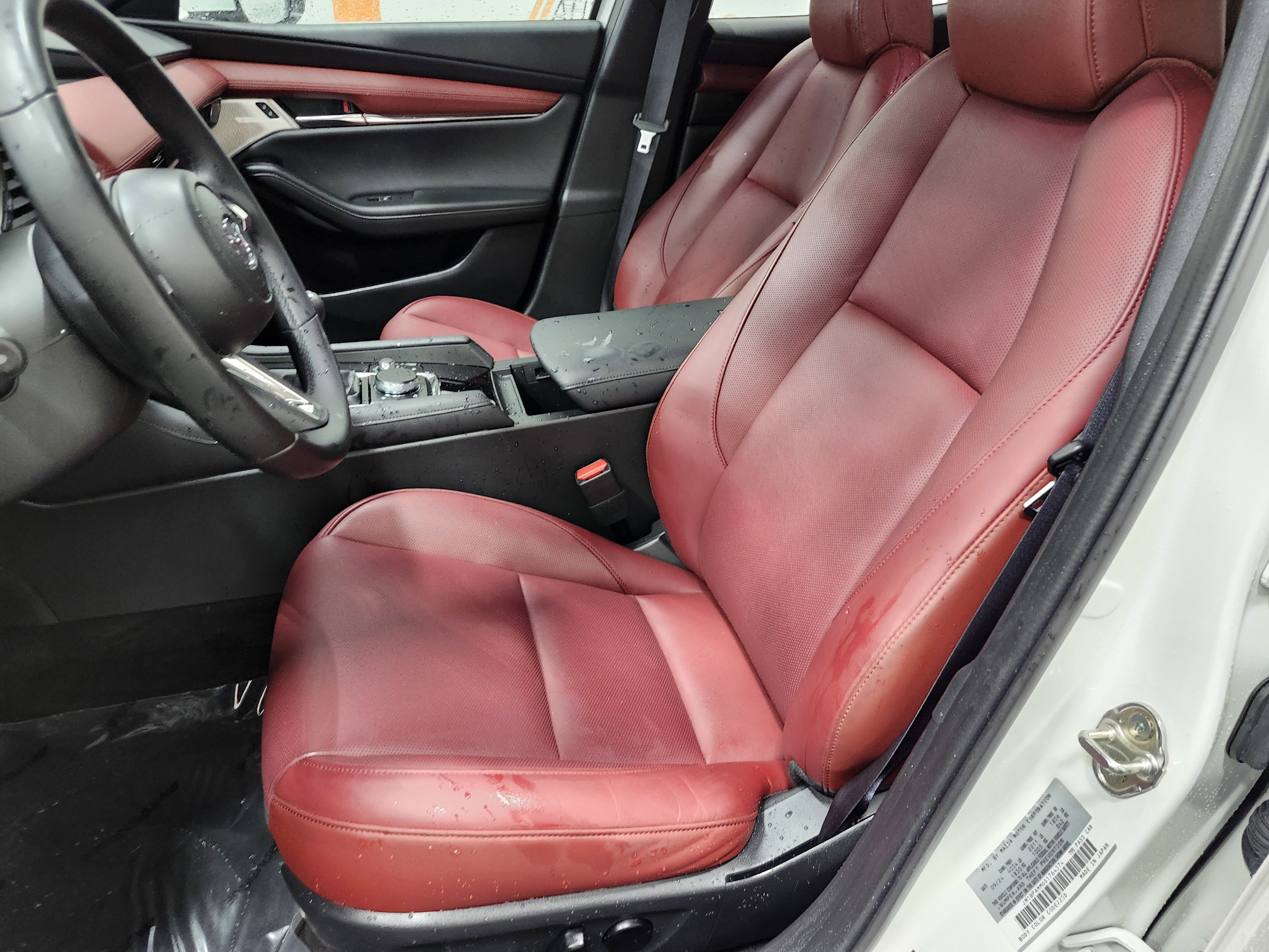 Used 2025 MAZDA MAZDA3 2.5 S Hatchback w/ Premium Pkg image 16