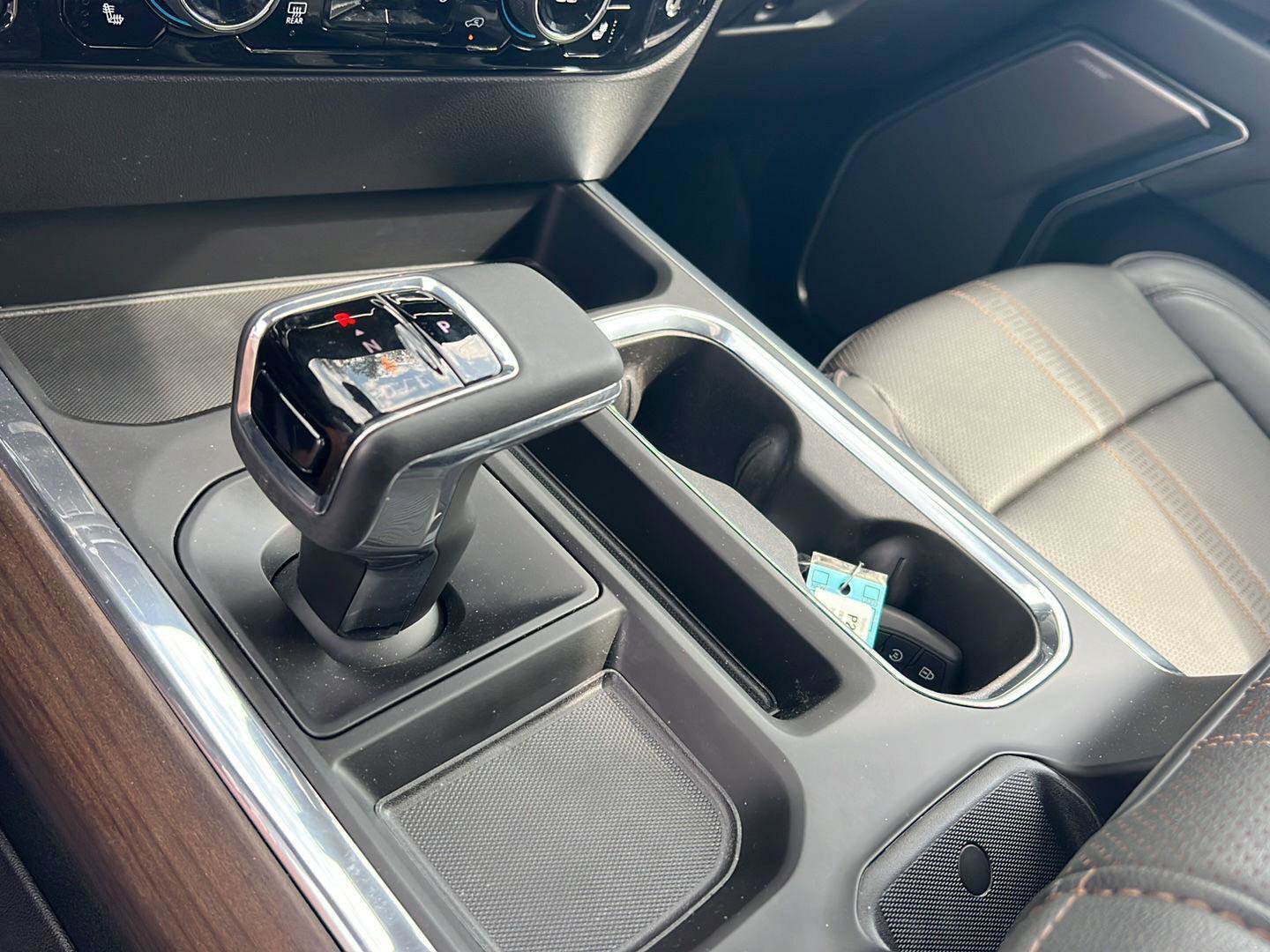 Used 2024 Chevrolet Silverado 1500 High Country w/ High Country Premium Package image 31