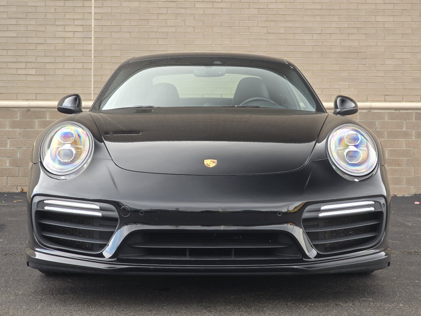 Used 2017 Porsche 911 Turbo image 10