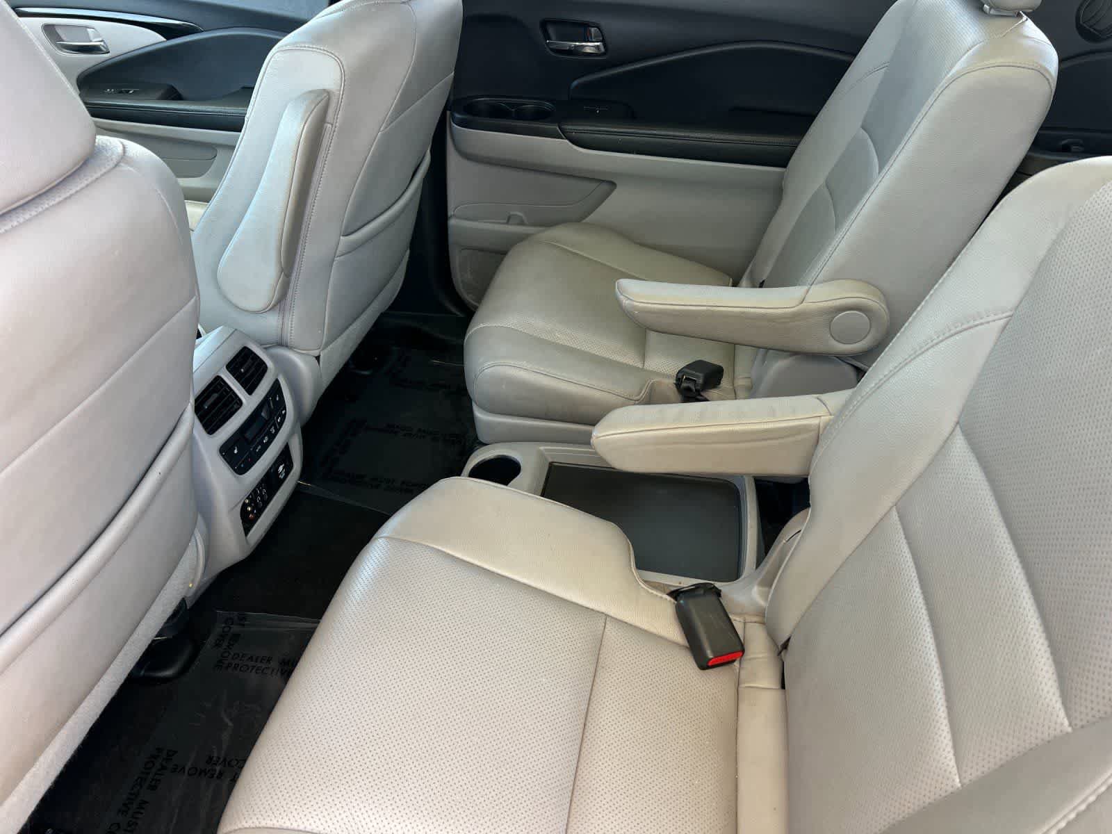 Used 2017 Honda Pilot Elite image 5
