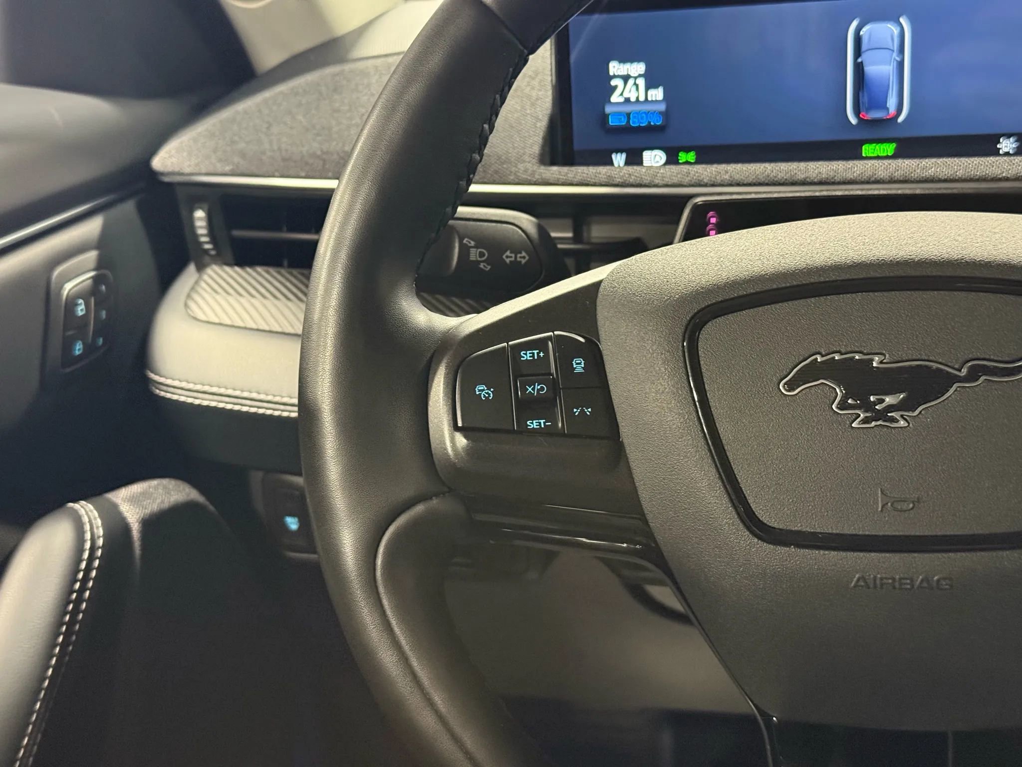 Used 2022 Ford Mustang Mach-E Premium image 15