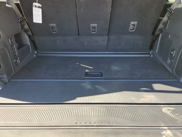 New 2026 Ford Expedition Platinum w/ Platinum Ultimate Package image 22