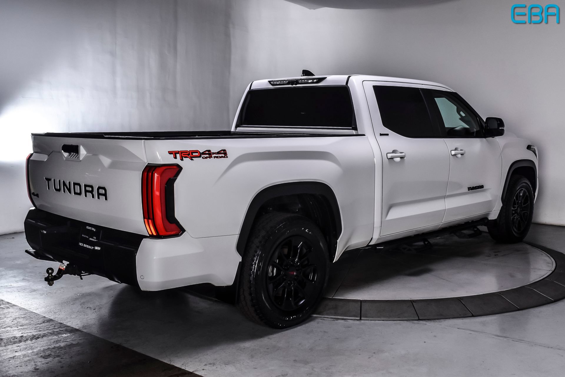 Used 2024 Toyota Tundra Limited w/ TRD Off-Road Package AWD/4WD image 5