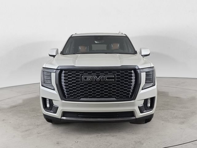 Used 2024 GMC Yukon Denali Ultimate AWD/4WD image 2