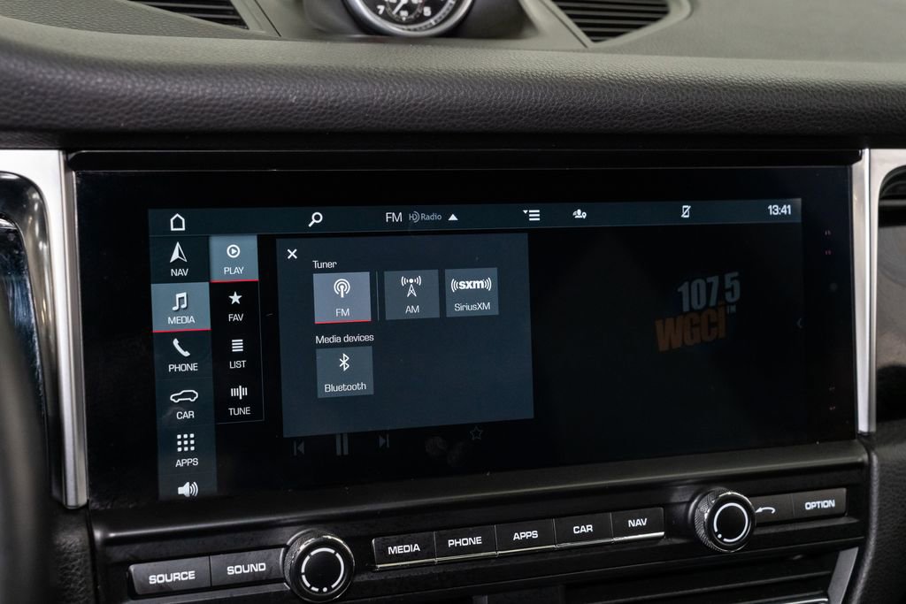 Used 2020 Porsche Macan S image 23