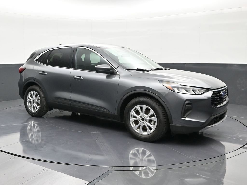 Used 2023 Ford Escape Active w/ Tech Pack #2 FWD image 7