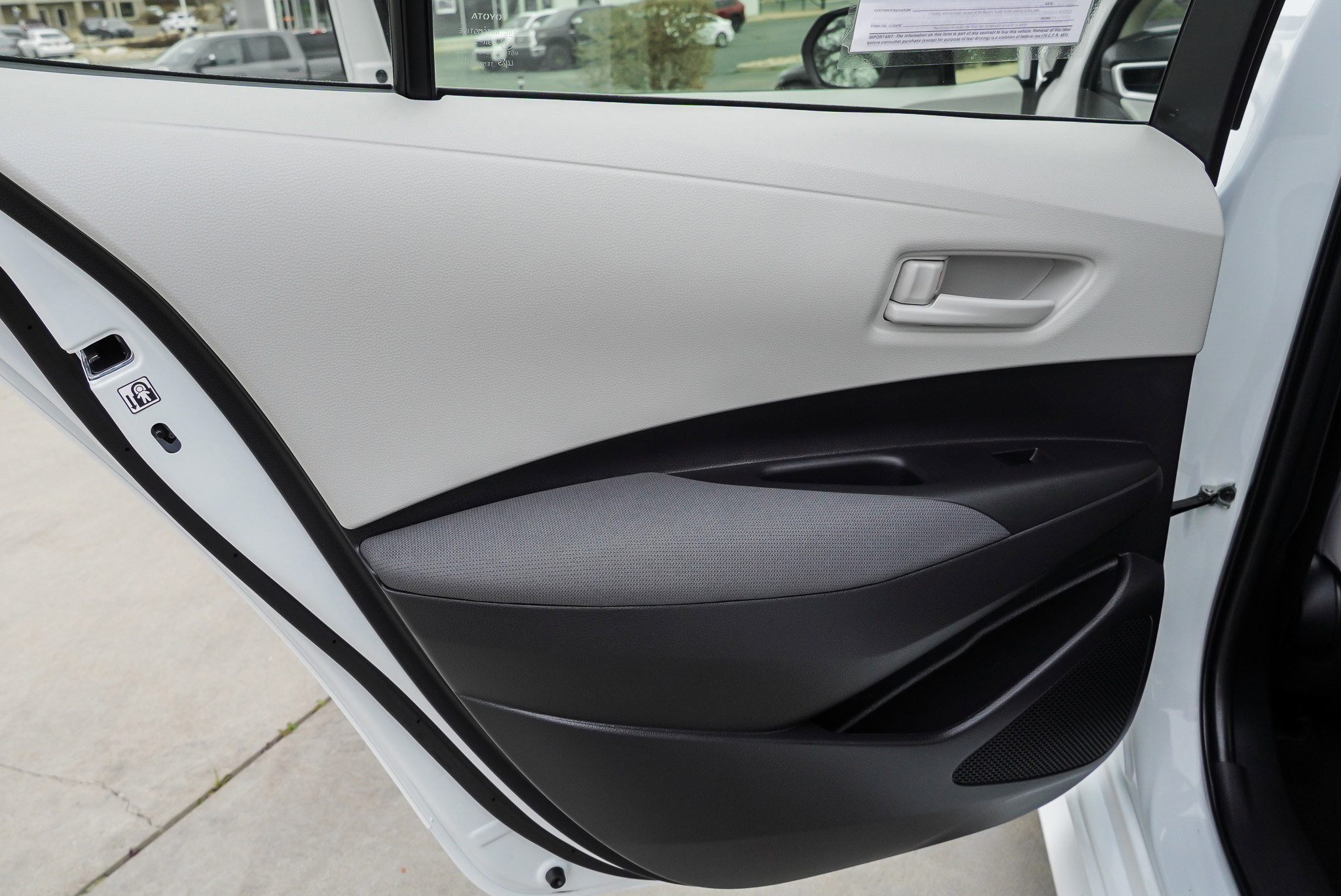 Certified 2025 Toyota Corolla LE w/ Carpet Mat Package (TMS) AWD/4WD image 22
