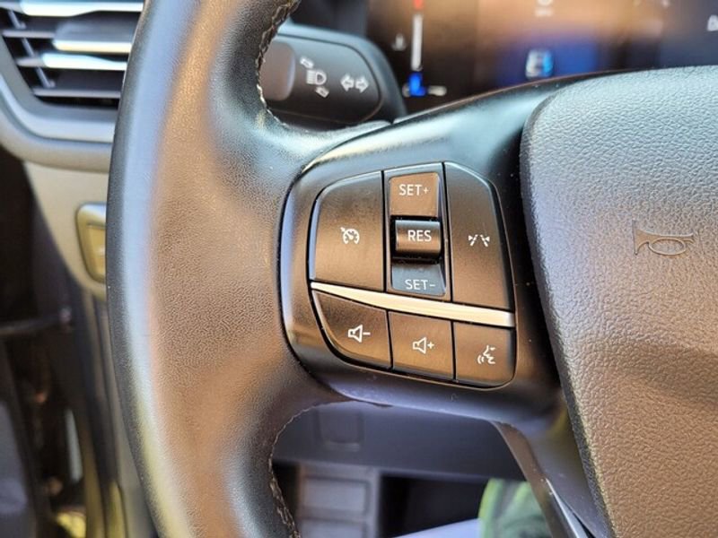 Used 2024 Ford Escape Active image 26