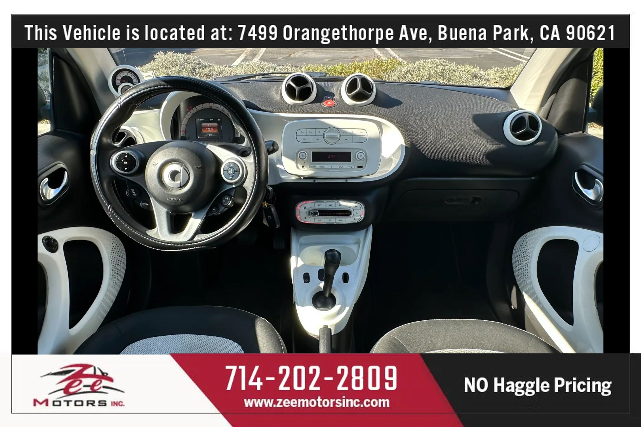 Used 2016 smart fortwo passion RWD image 16