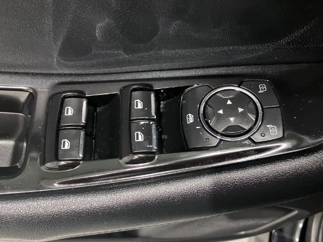 Used 2017 Ford Edge SEL image 42