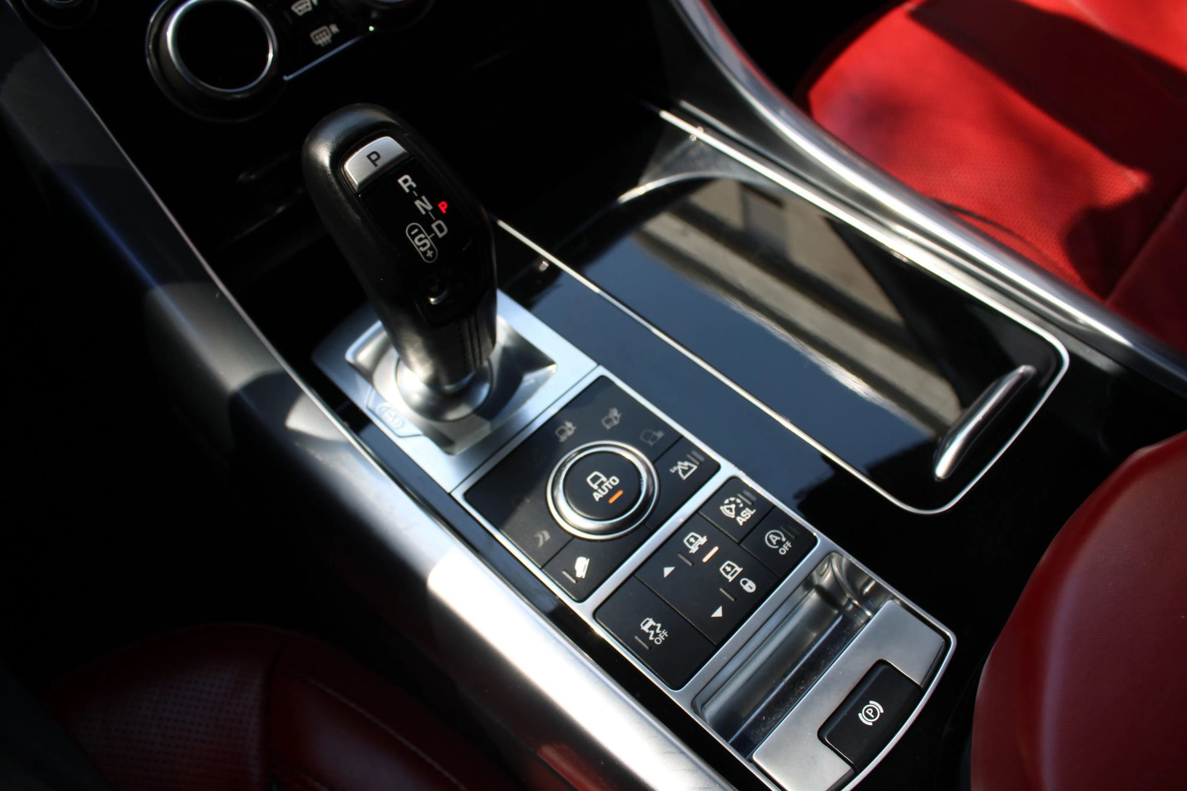 Used 2015 Land Rover Range Rover Sport Autobiography AWD/4WD image 11
