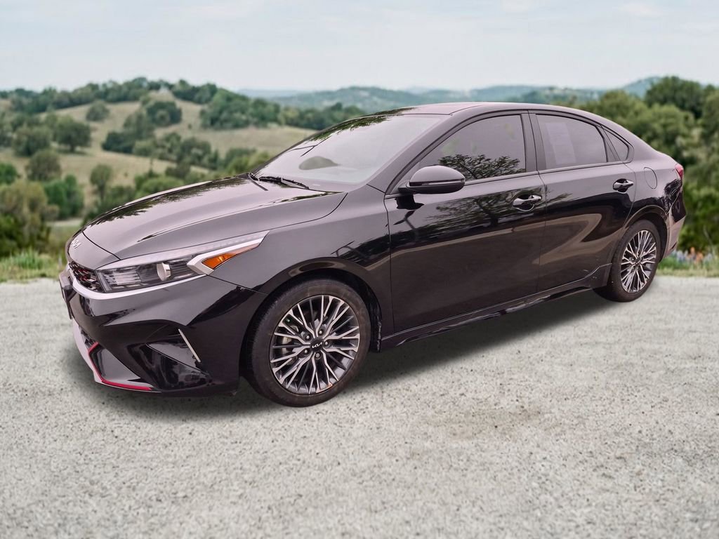 Used 2023 Kia Forte GT-Line w/ GT-Line Premium Package FWD image 3