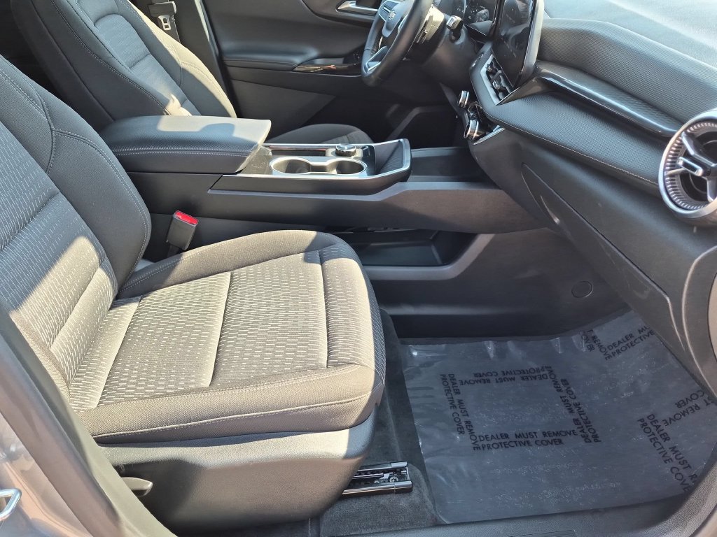 Used 2026 Chevrolet Equinox LT AWD/4WD image 29