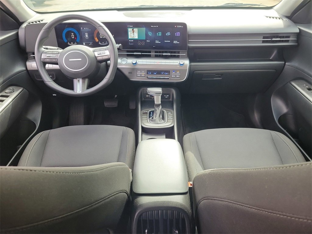 Certified 2025 Hyundai Kona SEL image 15