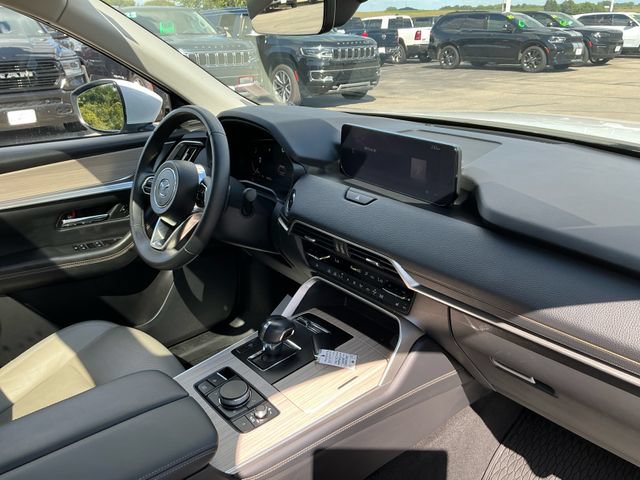 Used 2024 MAZDA CX-90 Plug-In Hybrid w/ Premium Pkg AWD/4WD image 21