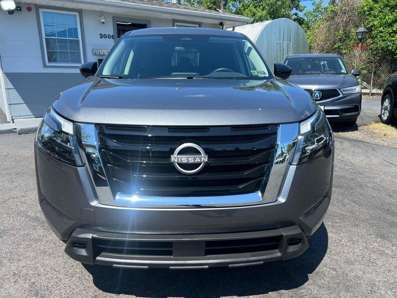 Used 2024 Nissan Pathfinder S w/ Cargo Package AWD/4WD image 2