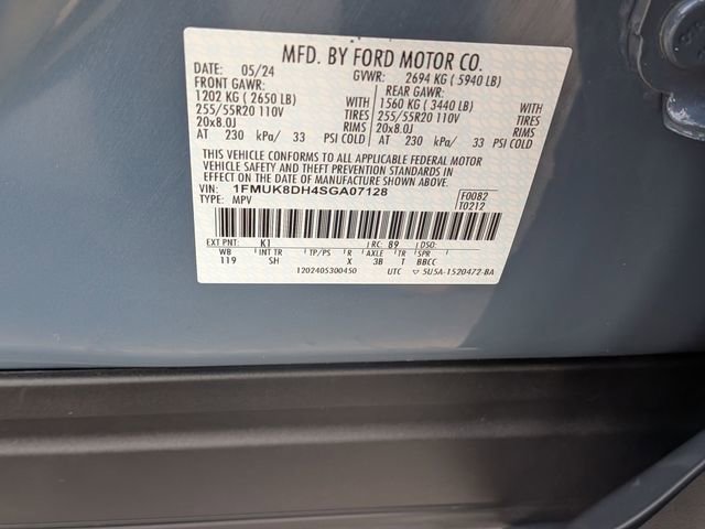Used 2025 Ford Explorer Active w/ Active Comfort Package image 41